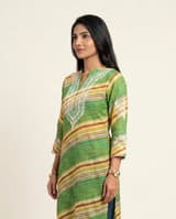 Emerald Forest Handcrafted Chikankari Kurti (No. 043) — Secondary Angle