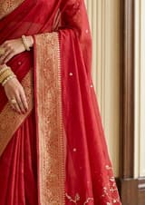 AAYNA-SAR-022 — Artisanal Detail View