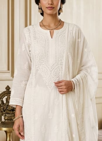 AAYNA-KUR-054-S — Artisanal Detail View