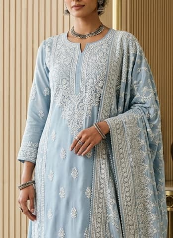 AAYNA-KUR-060-S — Artisanal Detail View