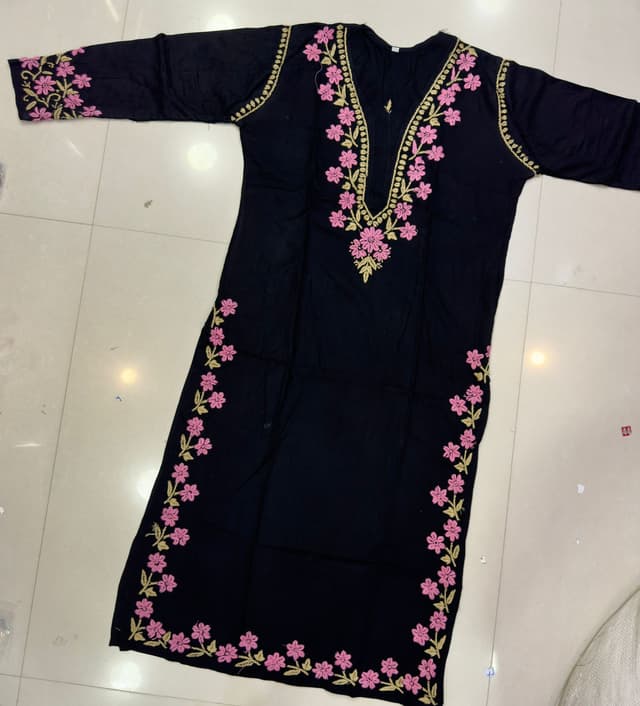 AAYNA-KUR-063-S — Artisanal Detail View