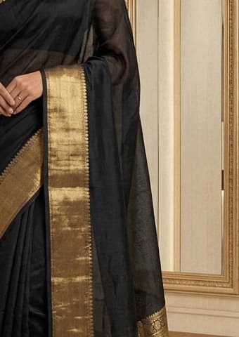 AAYNA-SAR-028 — Artisanal Detail View